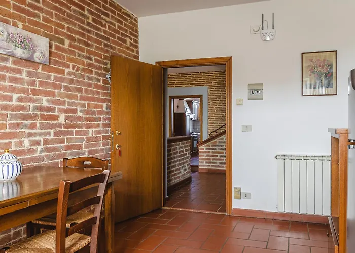 The Estate 1760 - In * Cortona