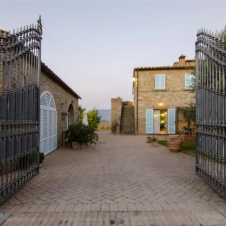 Villa Fattoria Le Giare Cortona