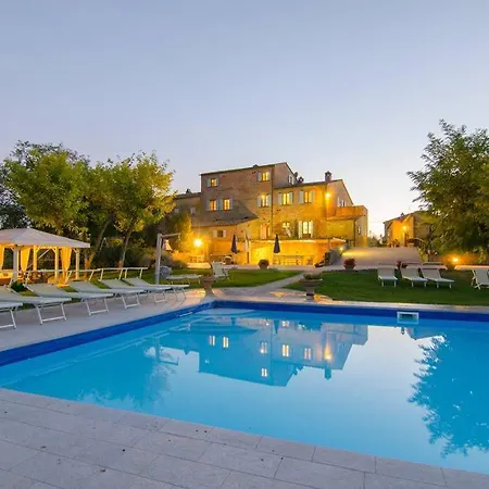 וילה Fattoria Le Giare *