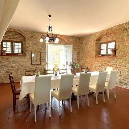 Fattoria Le Giare * קורטונה