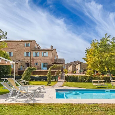 The Estate 1760 - In Villa