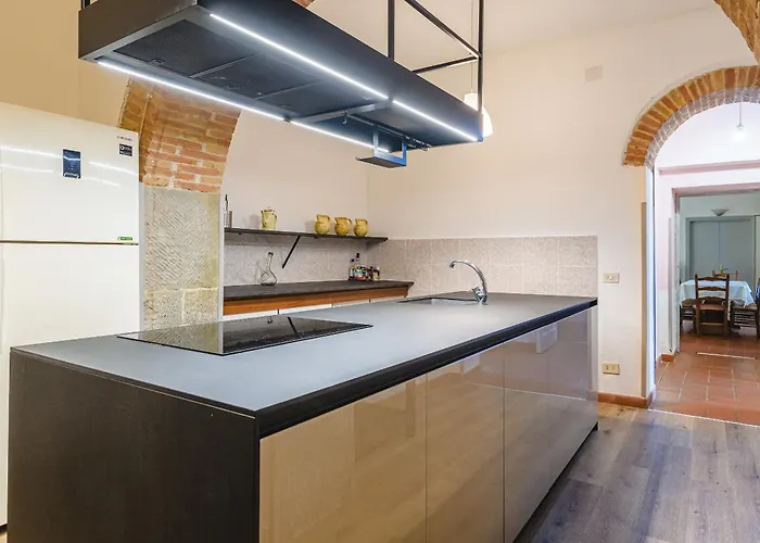 The Estate 1760 - In