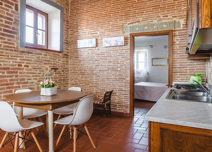 The Estate 1760 - In